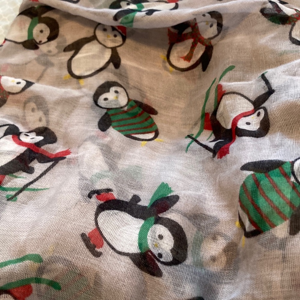 Penguin infinity scarf